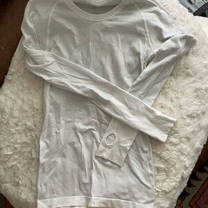 Lululemon White & Gray Long Sleeve Tee